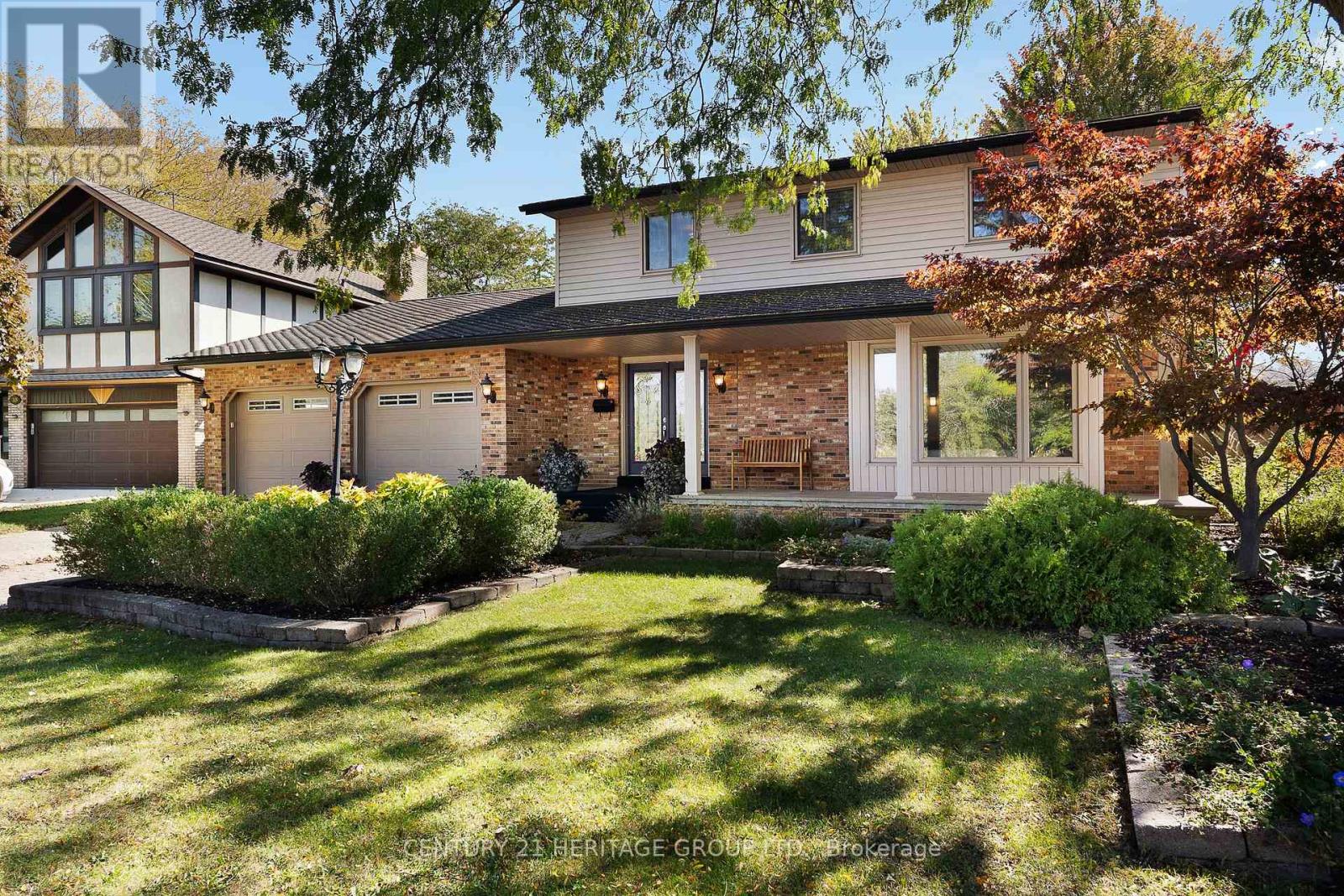 121 South Riverview Drive, Amherstburg, ON photo 2
