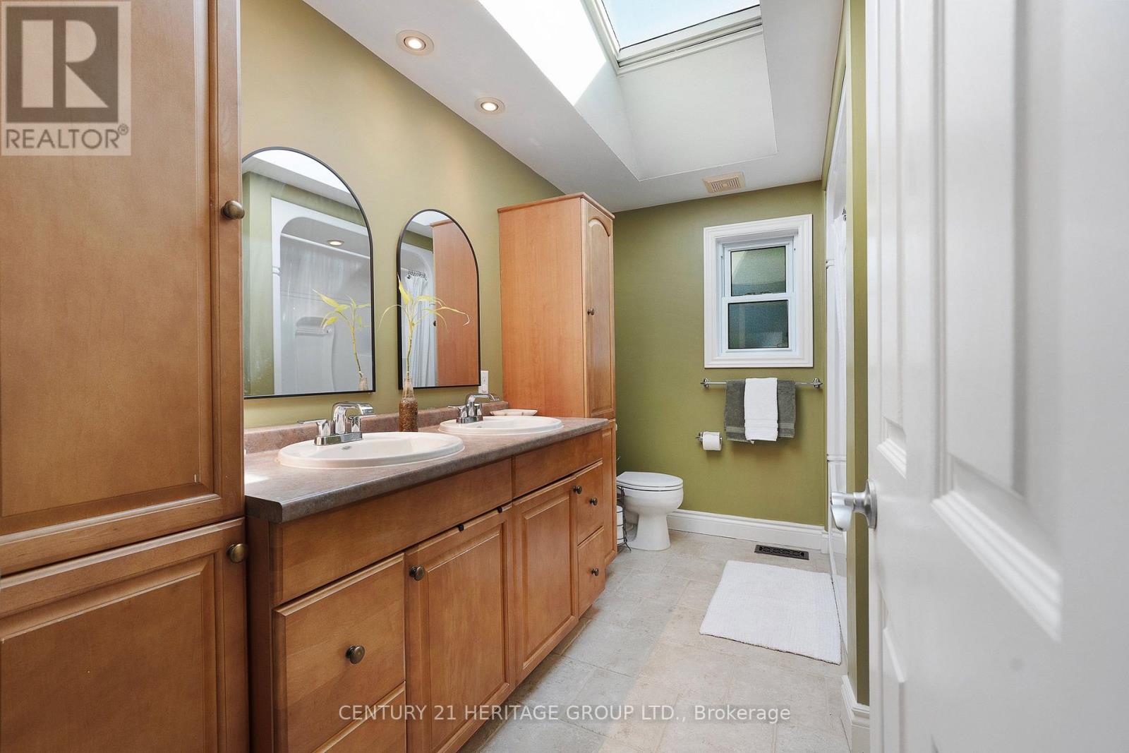 121 South Riverview Drive, Amherstburg, ON photo 30
