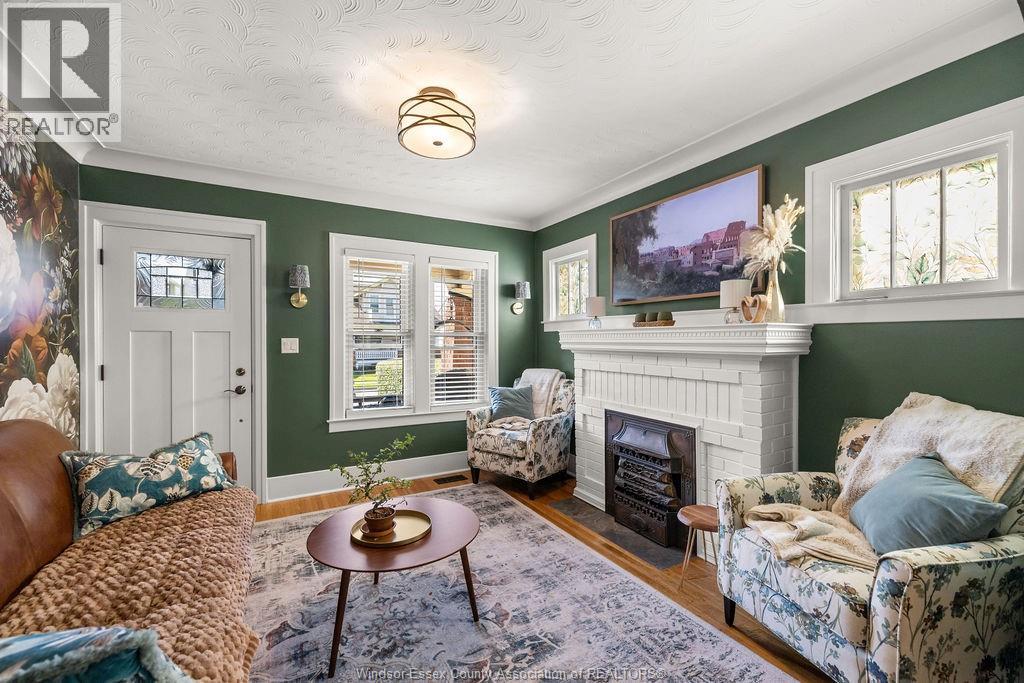 1248 GLADSTONE AVENUE - 6