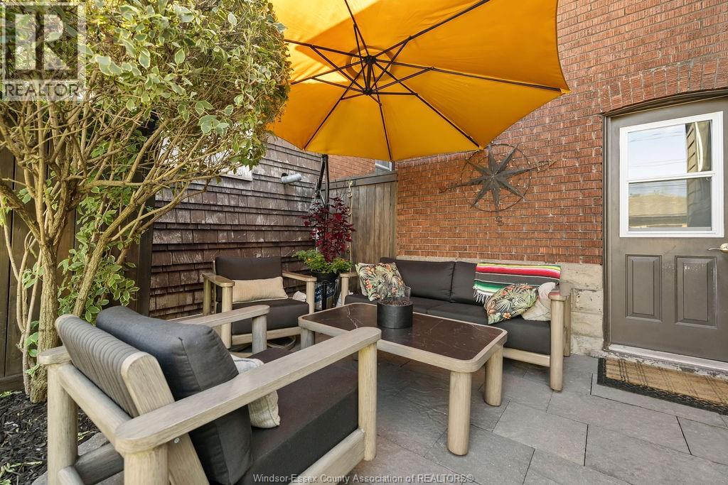 1248 GLADSTONE AVENUE - Image 29