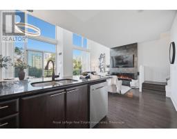 305 - 220 Burnhamthorpe Road W, Mississauga, ON L5B4N4 Photo 15