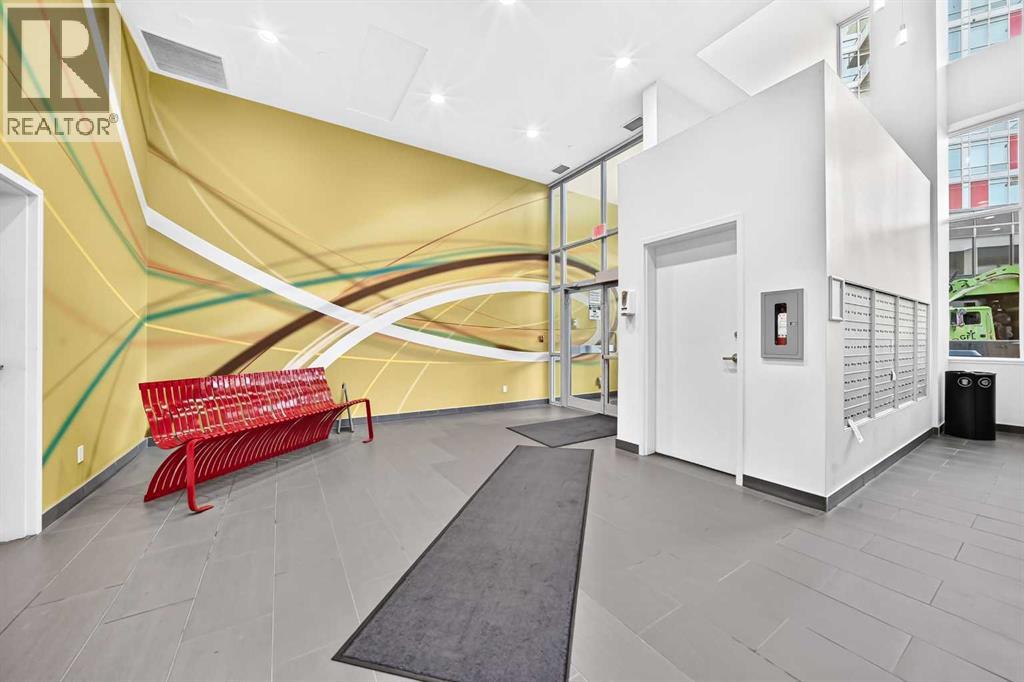 #502 30 Brentwood Common NW - 22