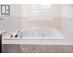 30 Lloydminster Avenue, Ajax, ON L1Z0N8 Photo 32