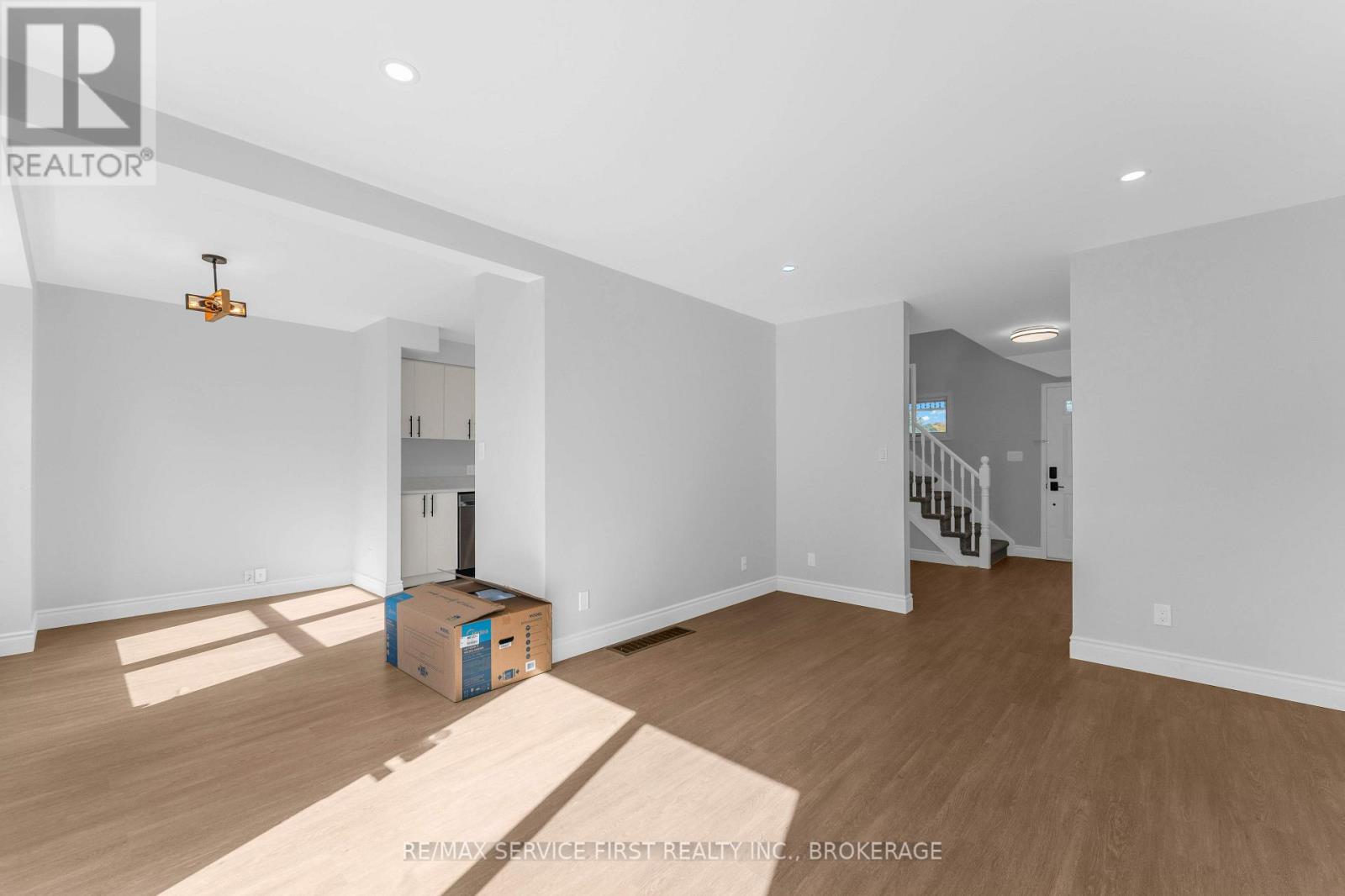 363 WATERLOO DRIVE - 10