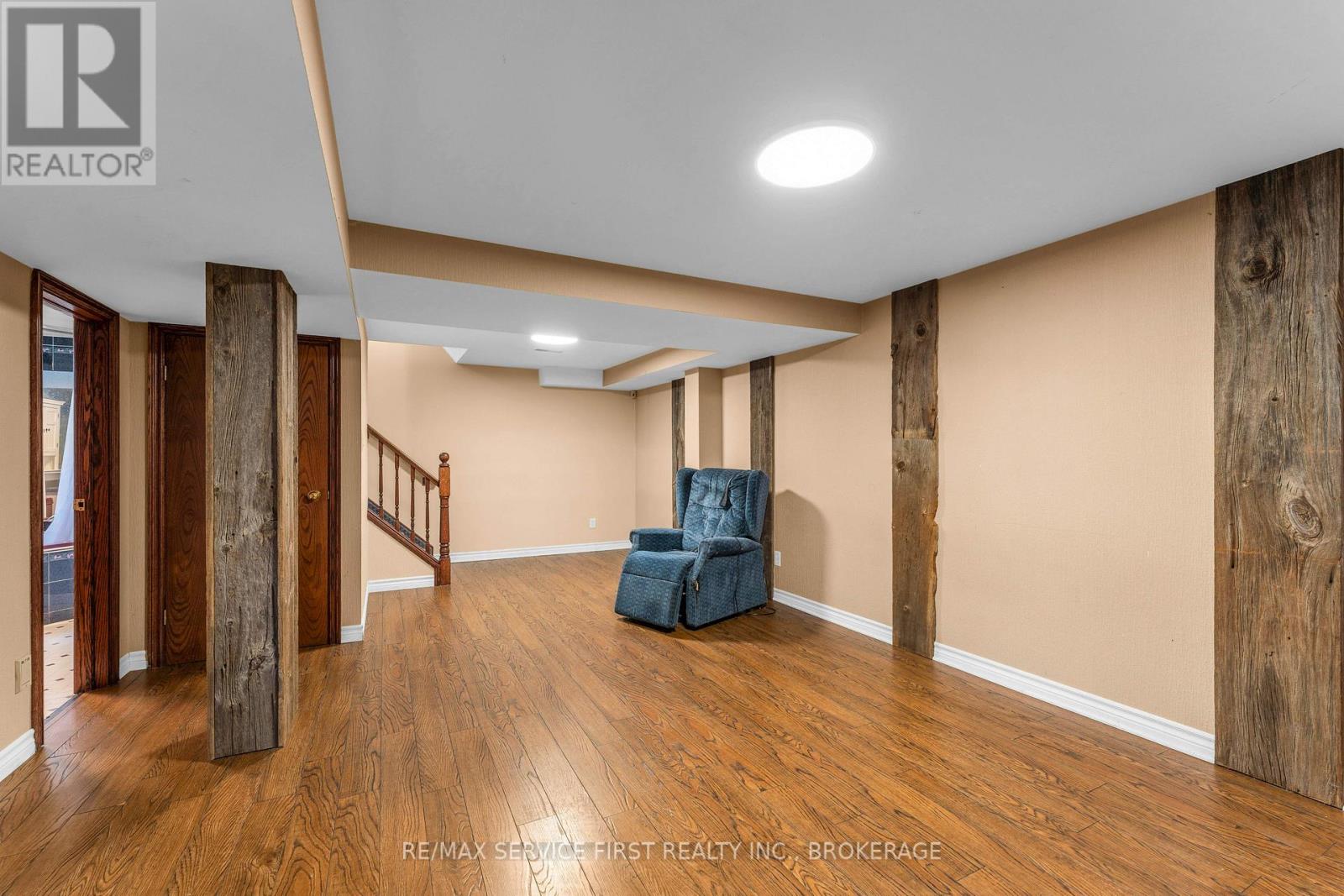363 WATERLOO DRIVE - Image 21