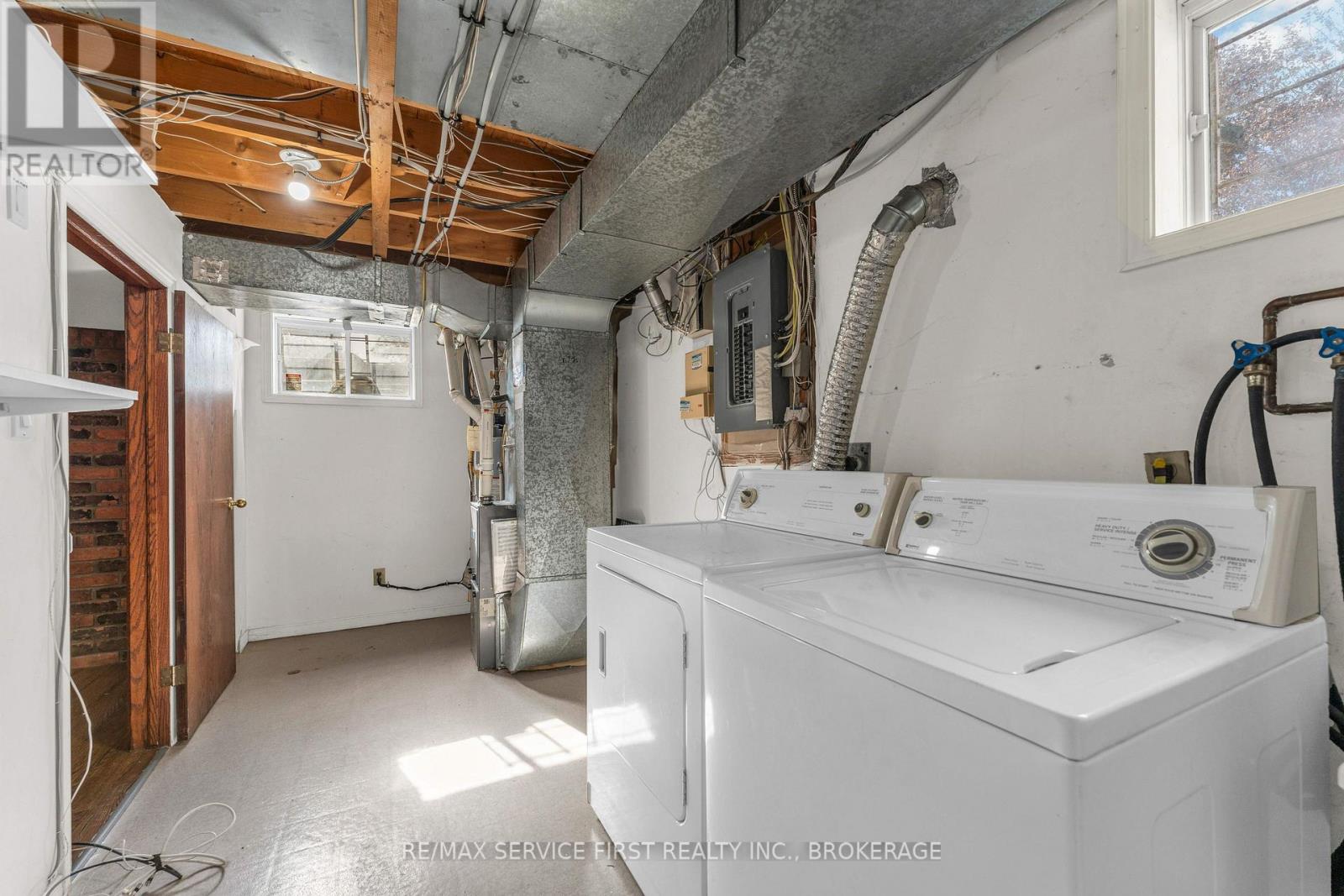363 WATERLOO DRIVE - 24