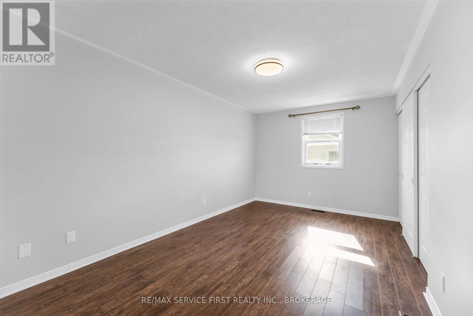 363 WATERLOO DRIVE - Image 30