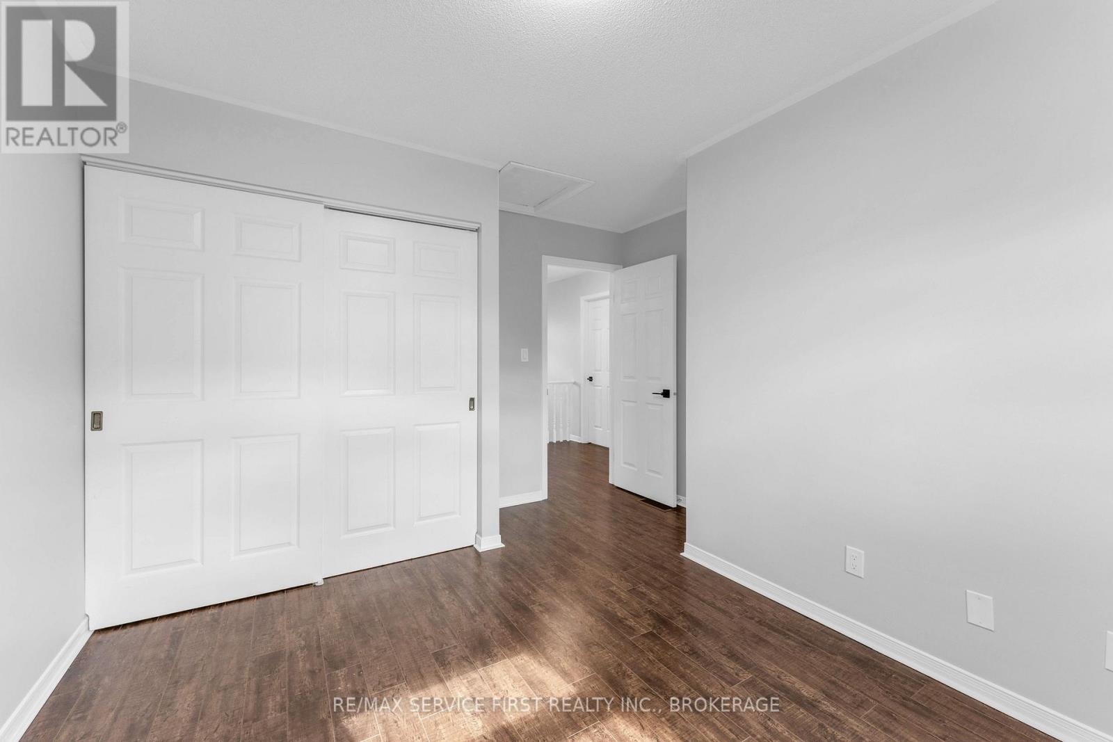 363 WATERLOO DRIVE - Image 34
