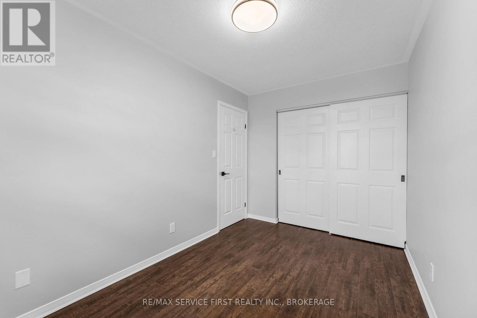 363 WATERLOO DRIVE - Image 36