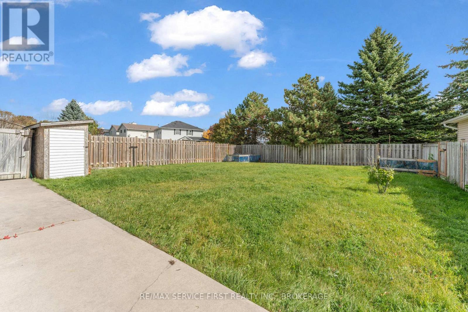 363 WATERLOO DRIVE - 37