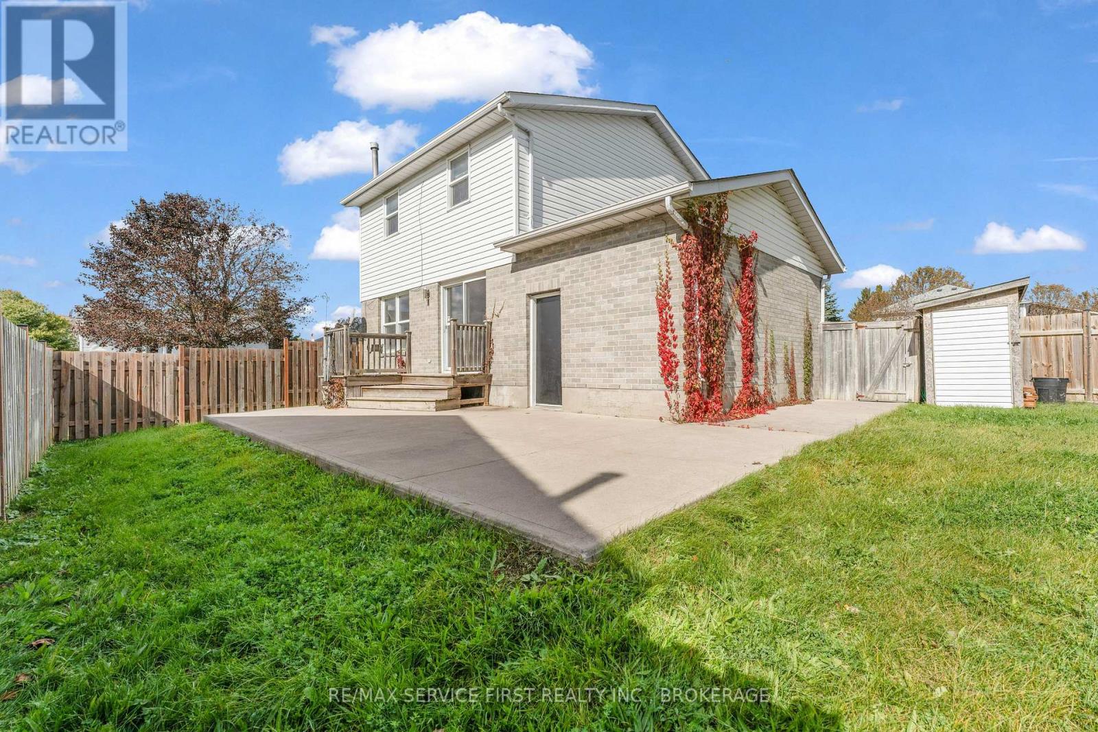 363 WATERLOO DRIVE - 38