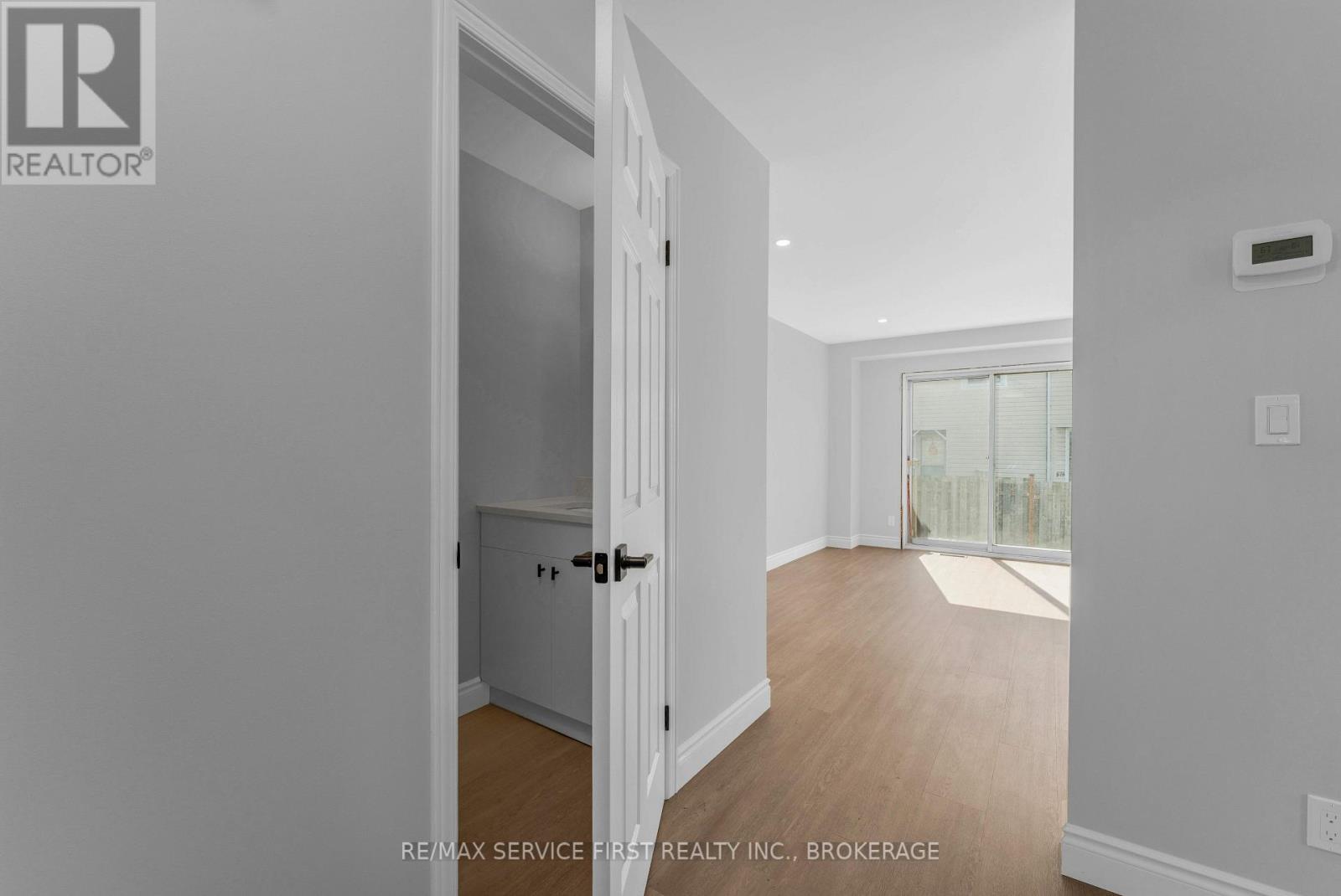 363 WATERLOO DRIVE - Image 7