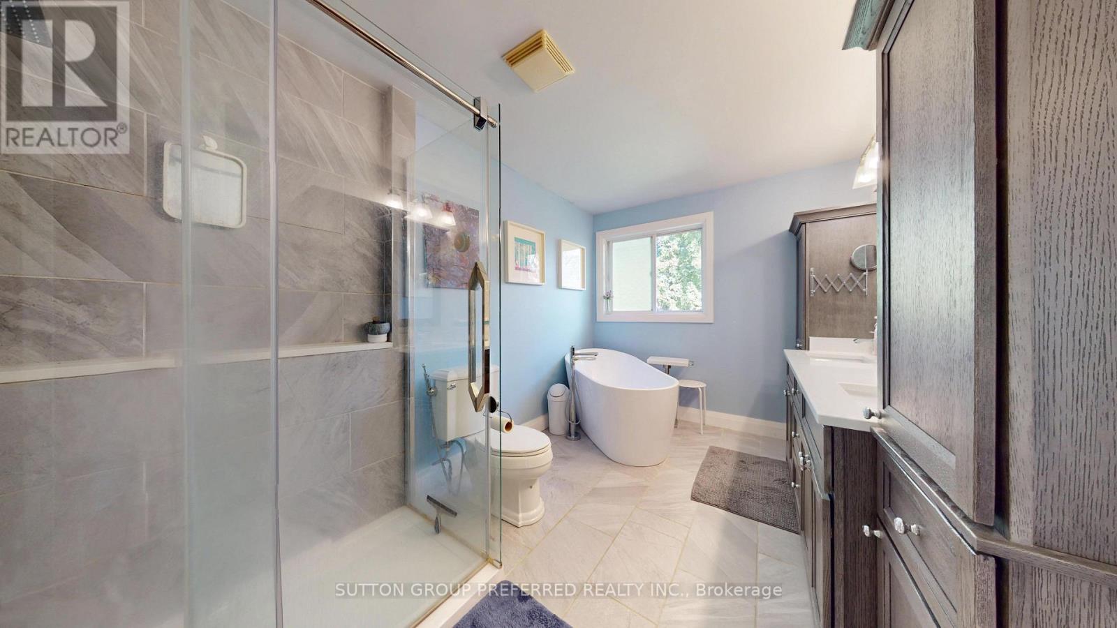 105 RICHMEADOW CRESCENT - 30