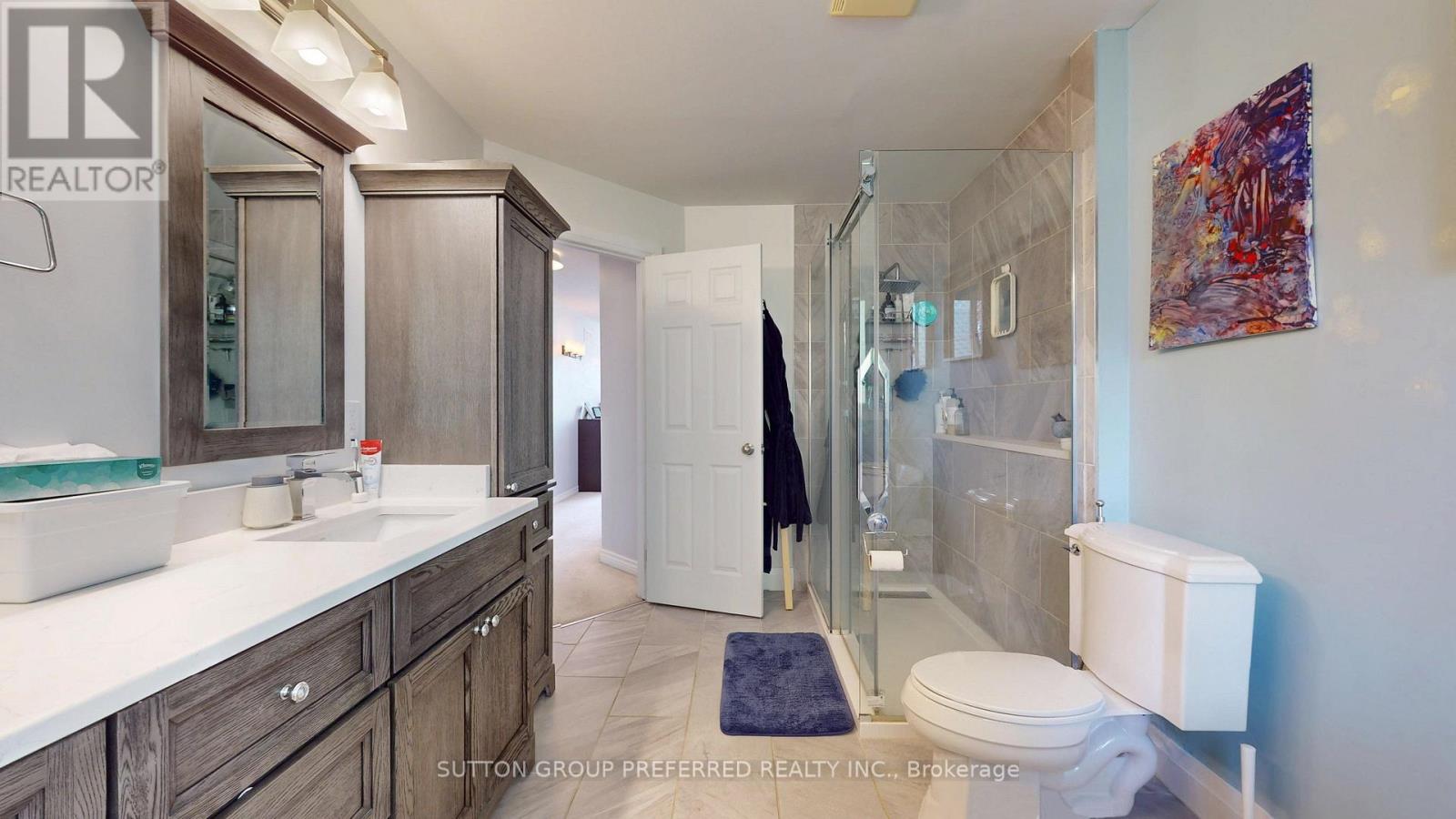 105 RICHMEADOW CRESCENT - 32