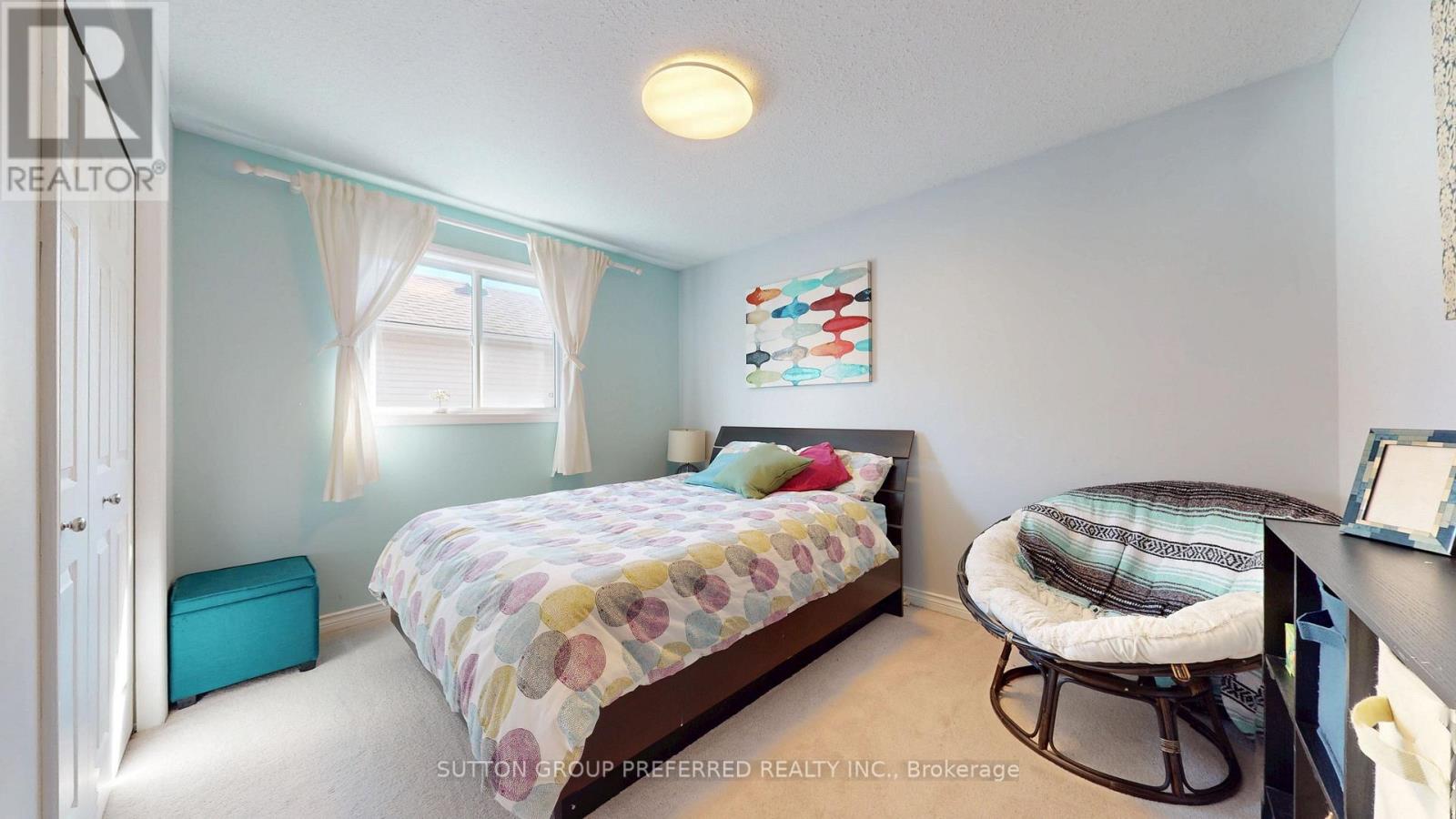 105 RICHMEADOW CRESCENT - 37