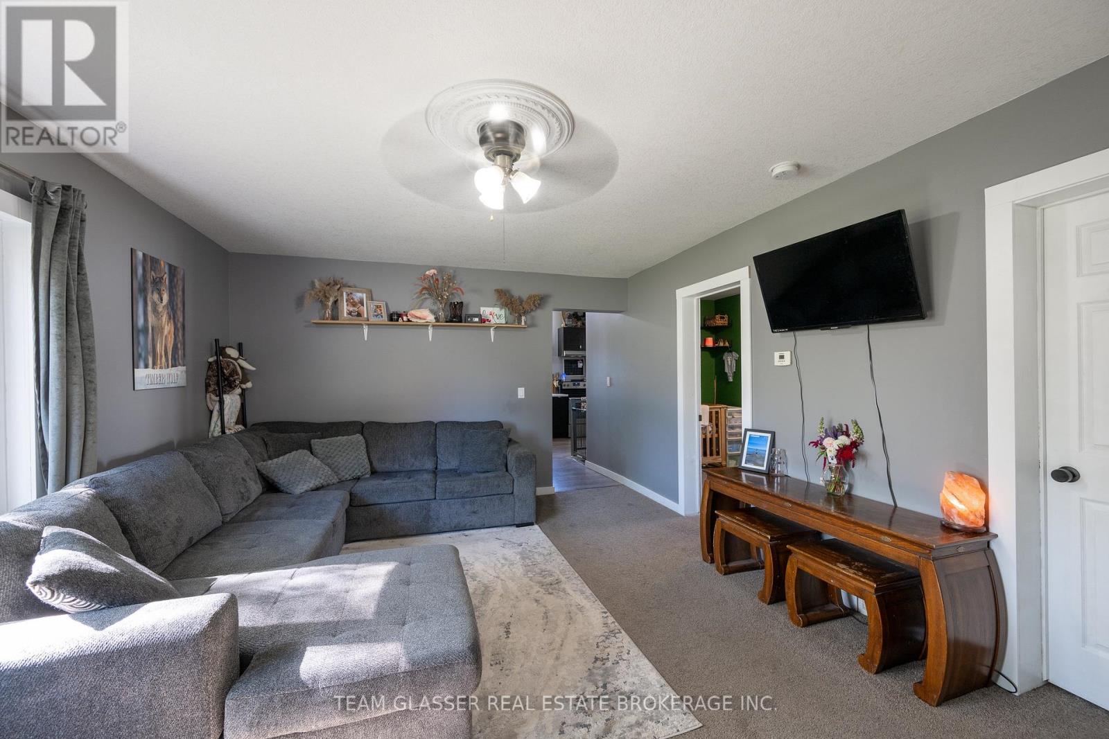 301 MAIN STREET - 18