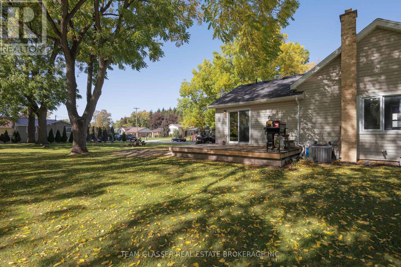 301 MAIN STREET - 9