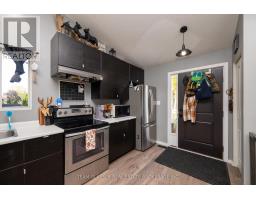 301 Main Street, North Middlesex, ON N0M2K0 Photo 11