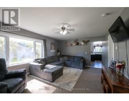 301 Main Street, North Middlesex, ON N0M2K0 Photo 17