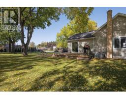 301 Main Street, North Middlesex, ON N0M2K0 Photo 9