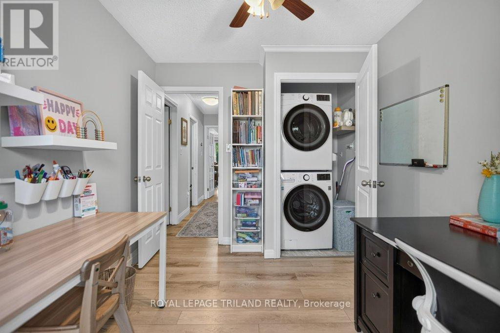 32 Sanders Court — photo 23