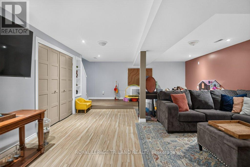 32 Sanders Court — photo 27