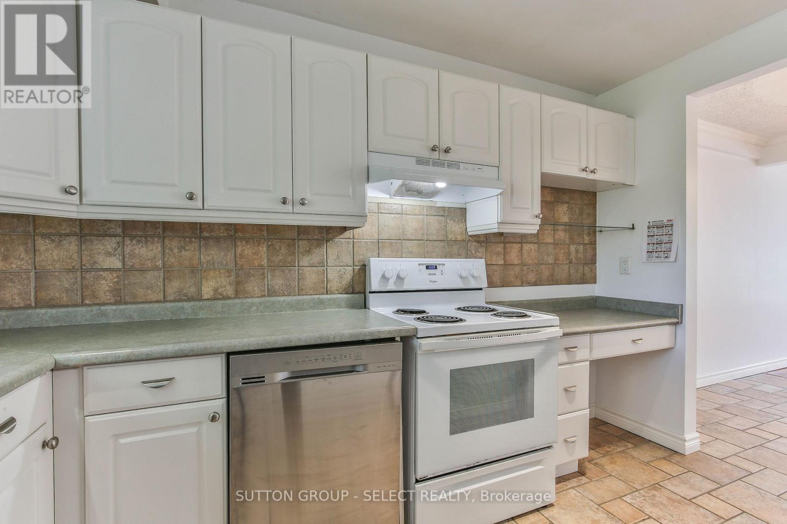 612 WILKINS STREET - 14