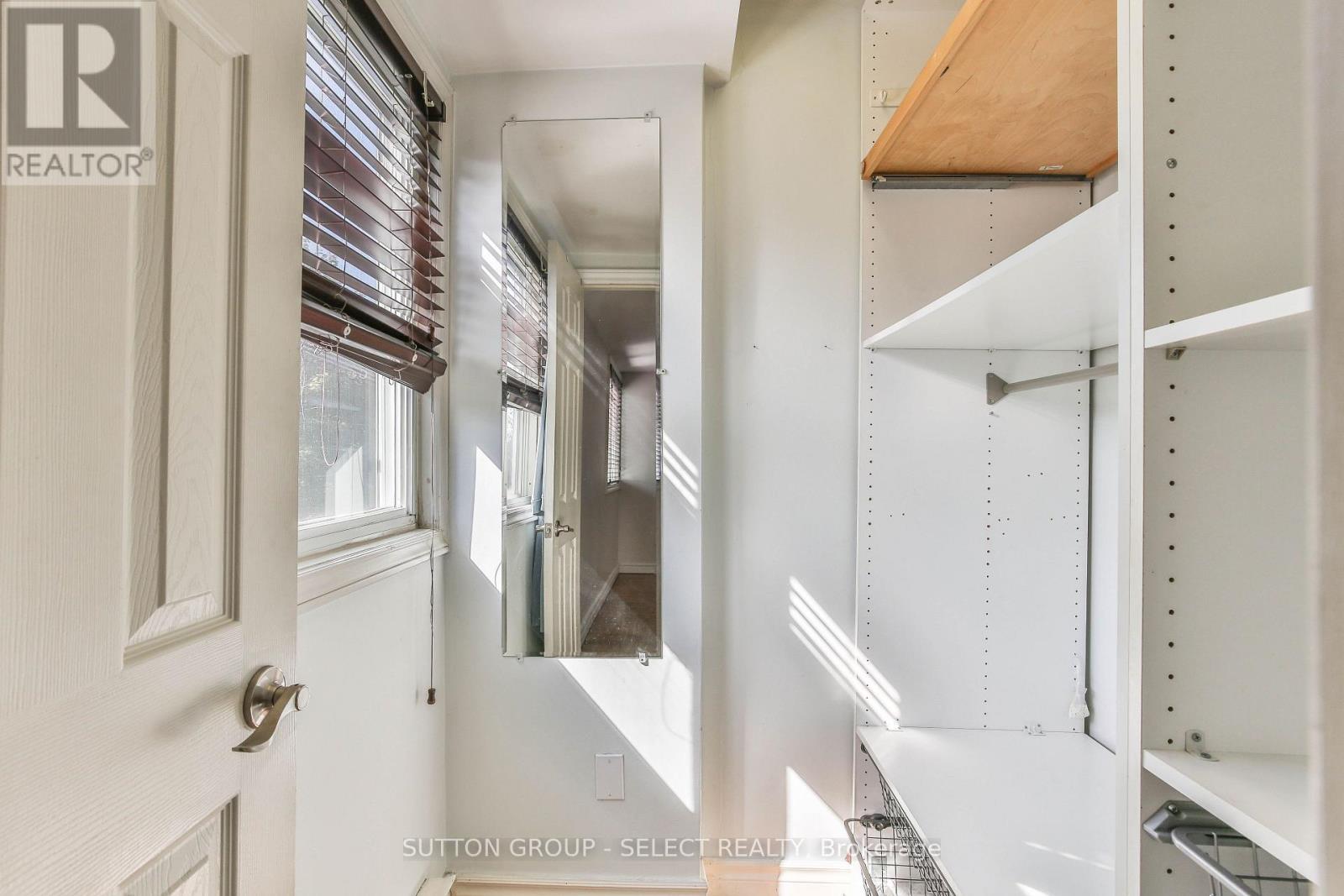 612 WILKINS STREET - 26