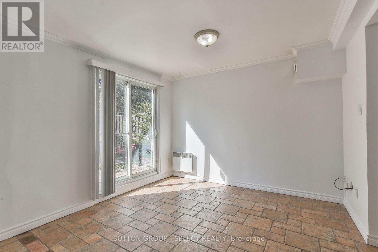 612 WILKINS STREET - 6