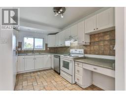 612 Wilkins Street, London South, ON N6C4Z4 Photo 10