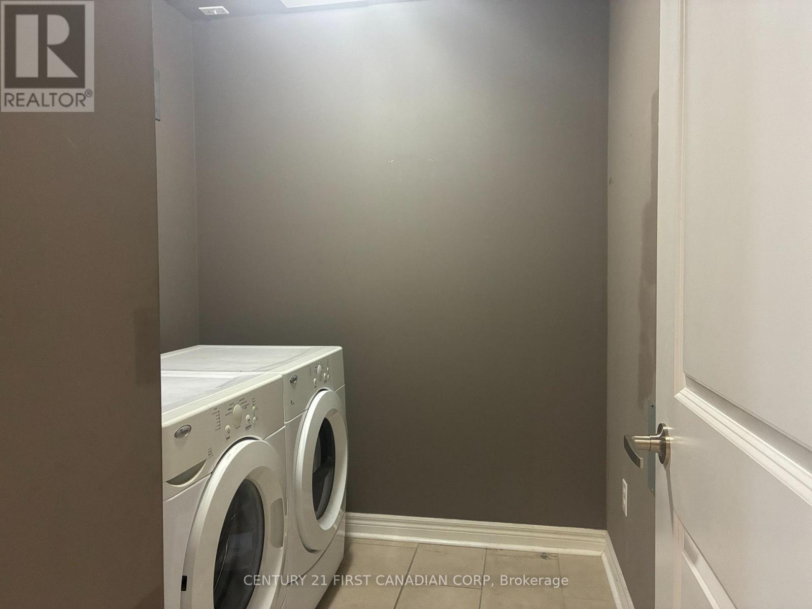 330 Ridout Street North — photo 3