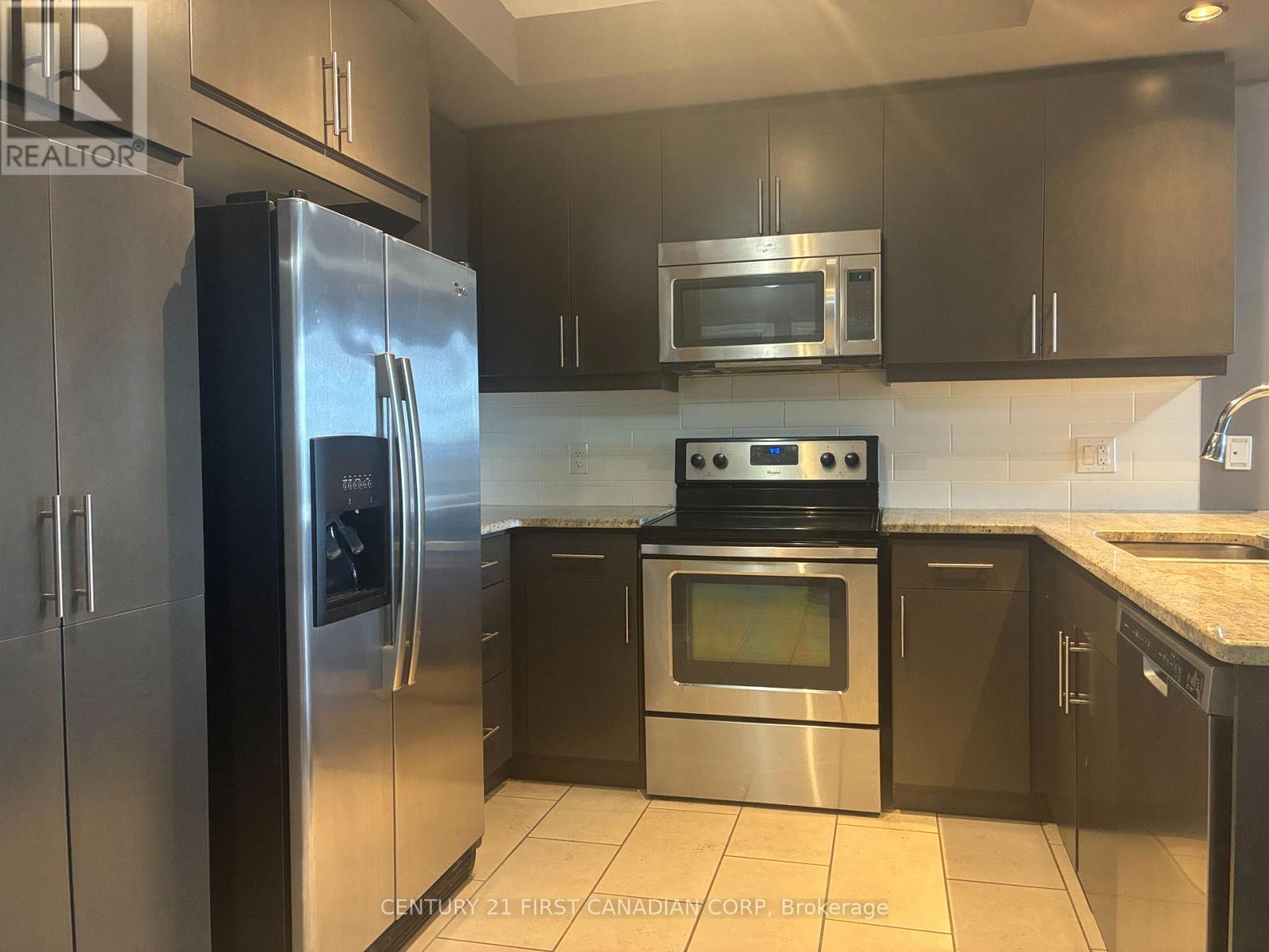 330 Ridout Street North — photo 4