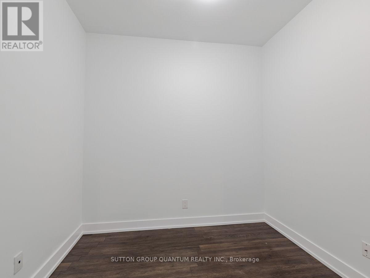 1638 Bloor Street West — photo 21
