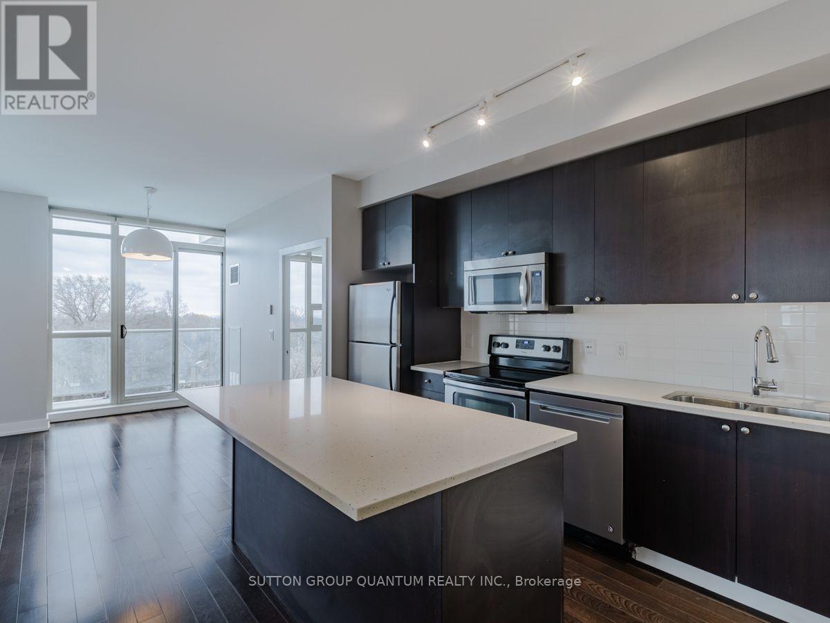 1638 Bloor Street West — photo 11