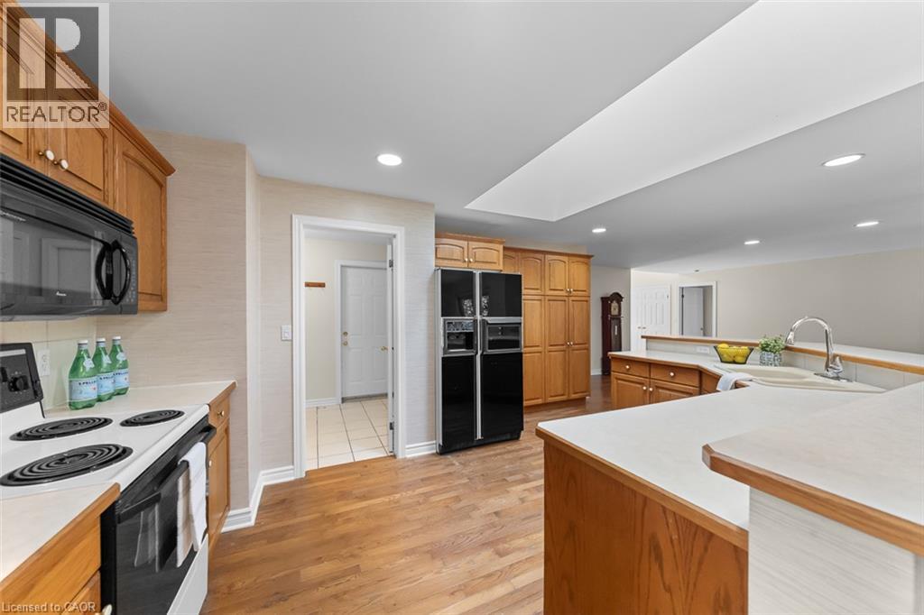 36 Virginia Street — photo 16