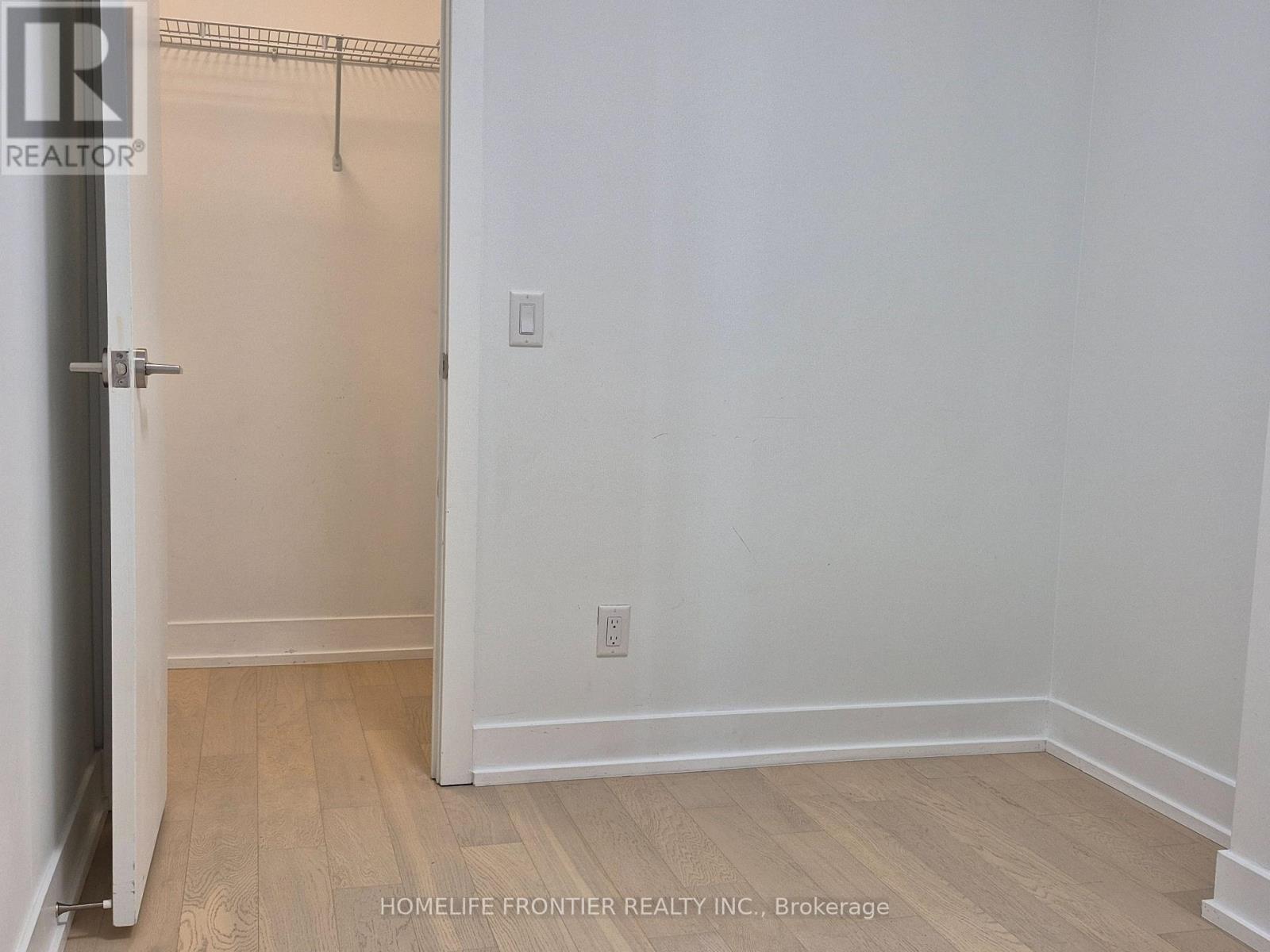 7 Grenville Street — photo 11