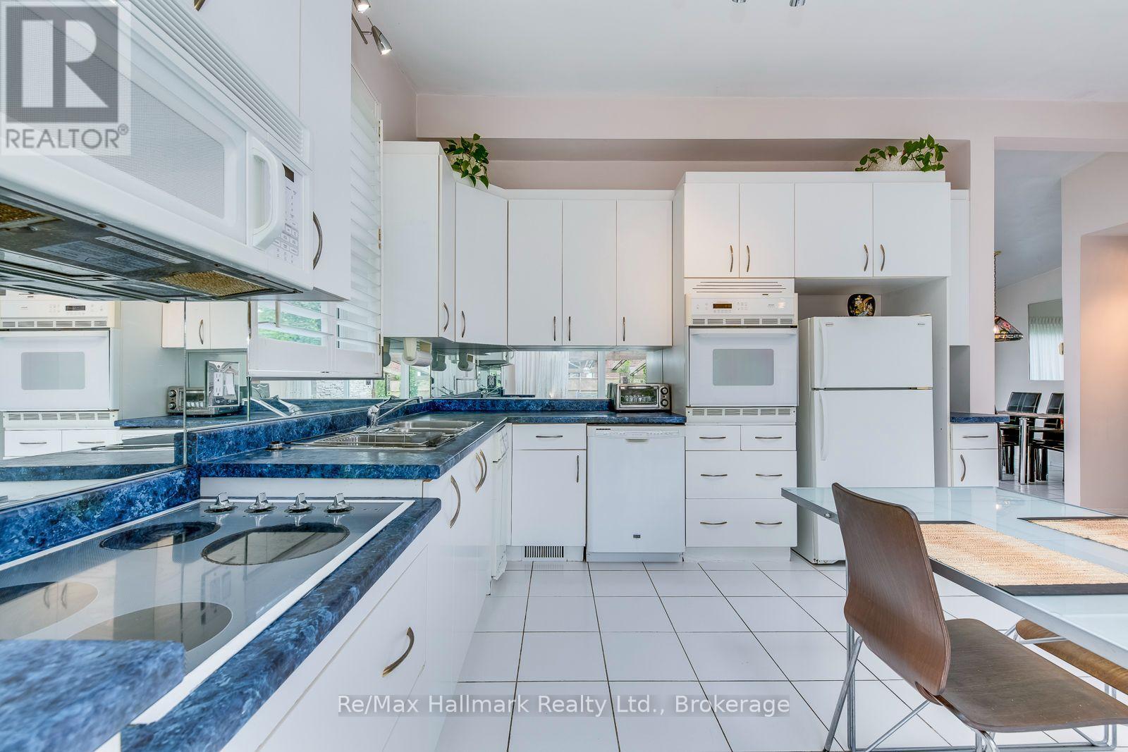 1510 CONSTANCE DRIVE - Image 14