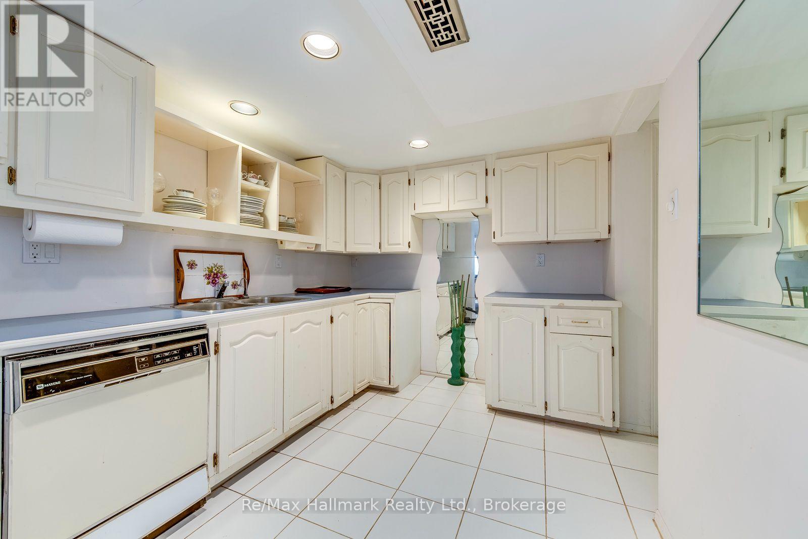 1510 CONSTANCE DRIVE - Image 27