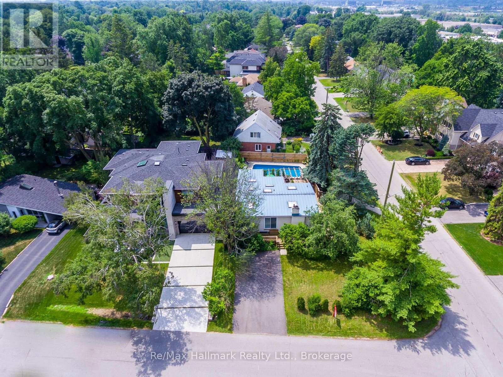 1510 CONSTANCE DRIVE - Image 32