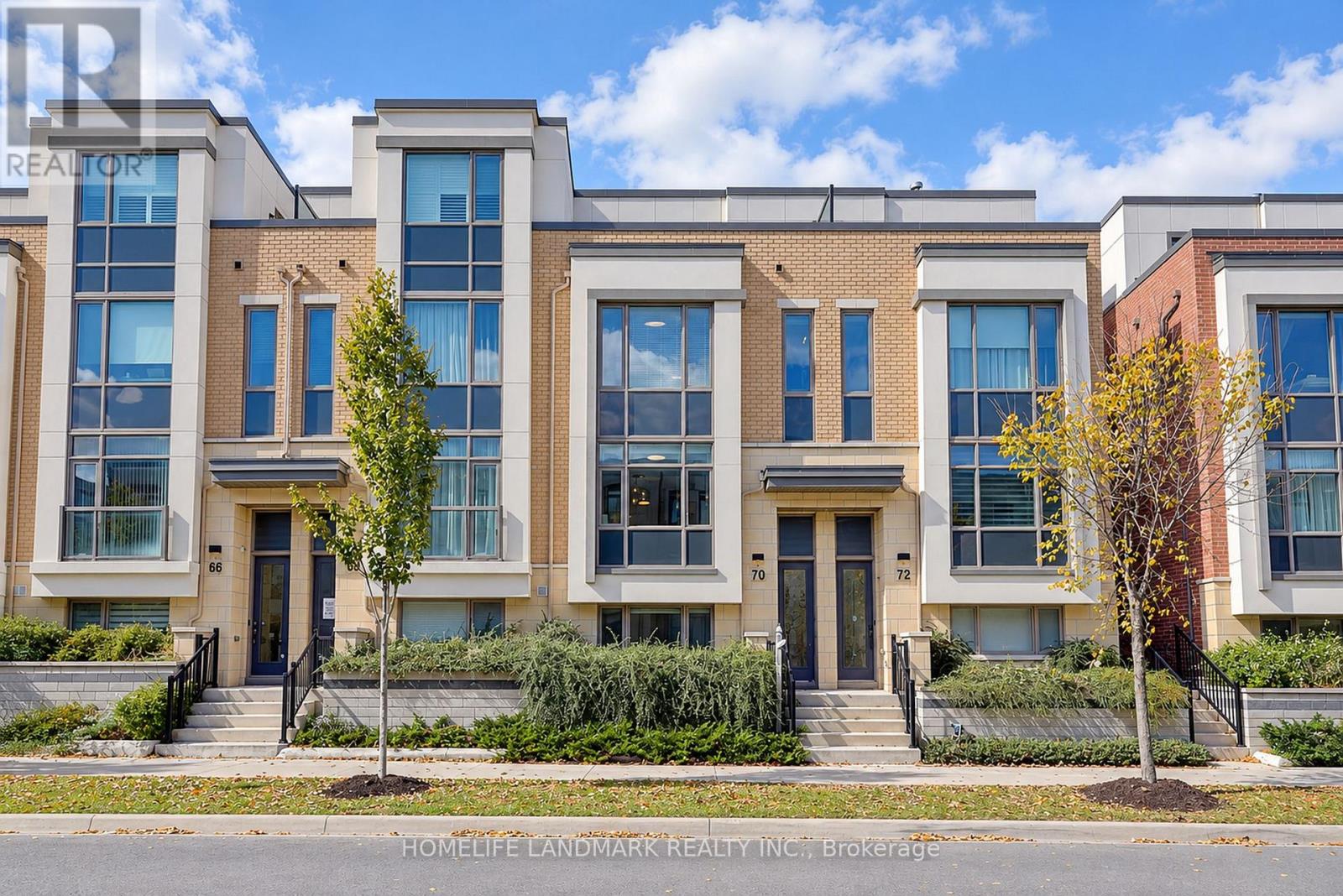 70 William Saville Street, Markham, ON photo 1