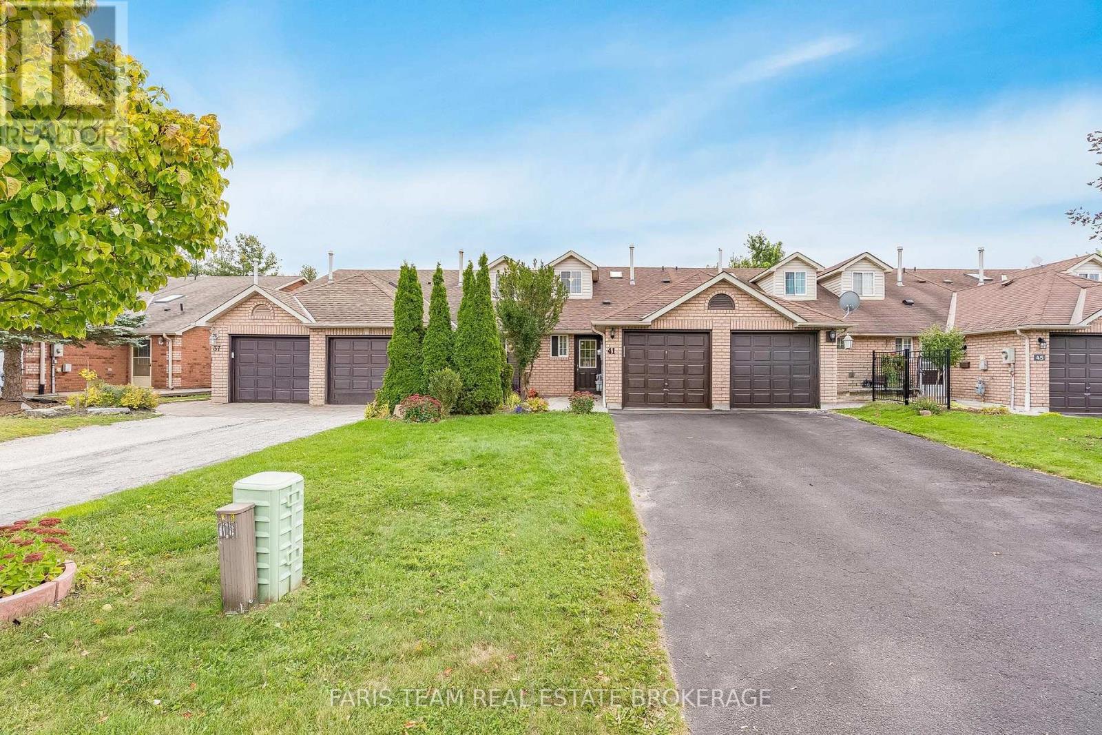 41 Seymour Crescent, Barrie, ON photo 3