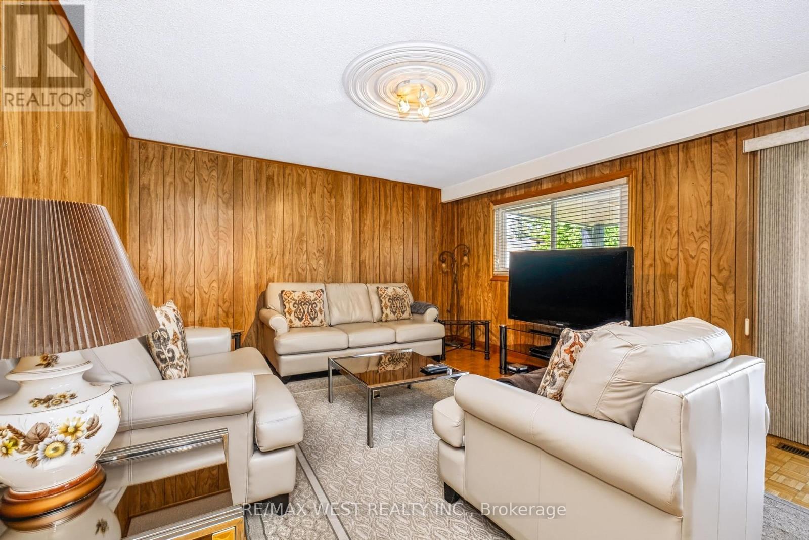 254 MAPLE LEAF DRIVE - 12