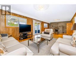 Kitchen - 254 Maple Leaf Drive, Toronto, ON M6L1P1 Photo 13