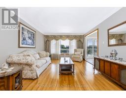 254 Maple Leaf Drive, Toronto, ON M6L1P1 Photo 17