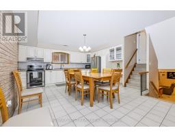 Foyer - 254 Maple Leaf Drive, Toronto, ON M6L1P1 Photo 7