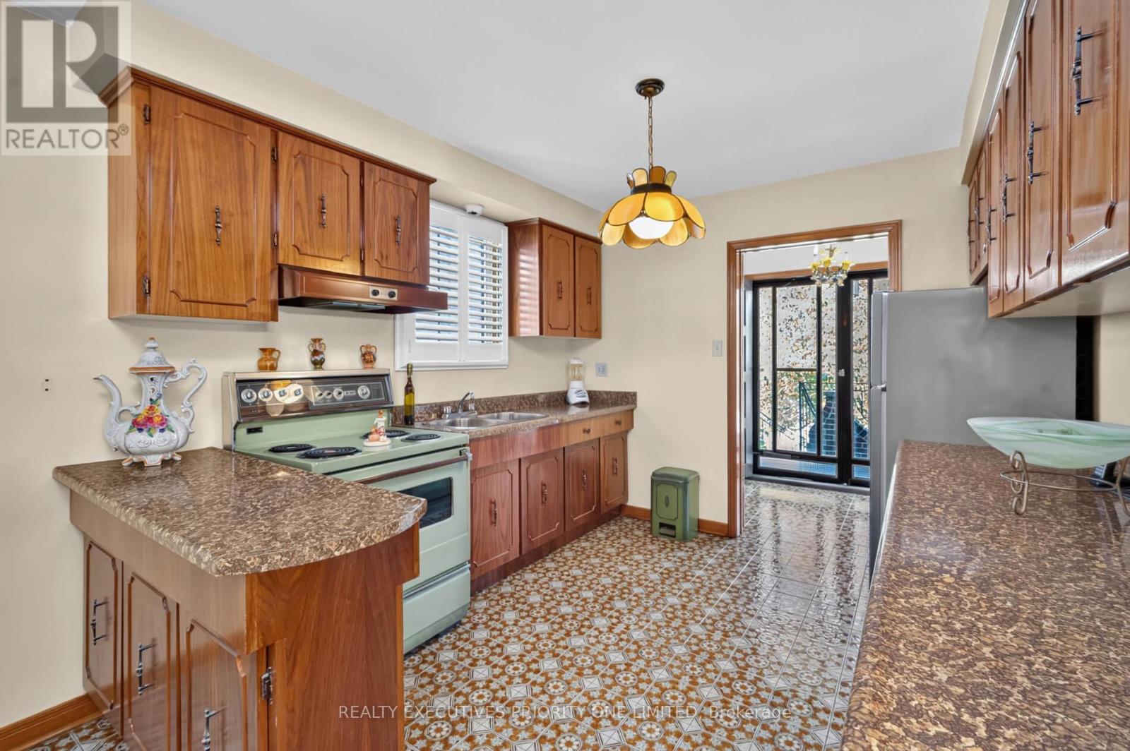 355 GLEN PARK AVENUE - 12