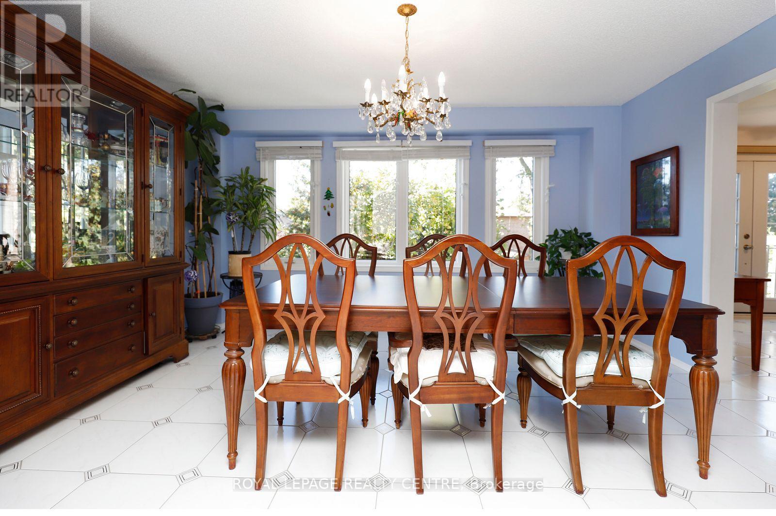 5680 OLDCASTLE CRESCENT - 7