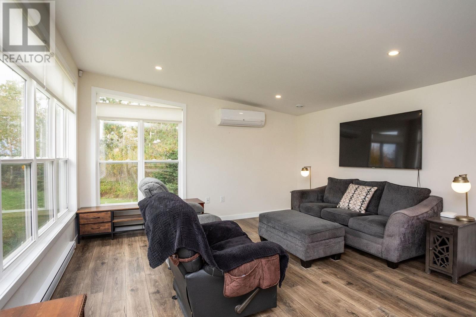 1024 Linwood Road - 12