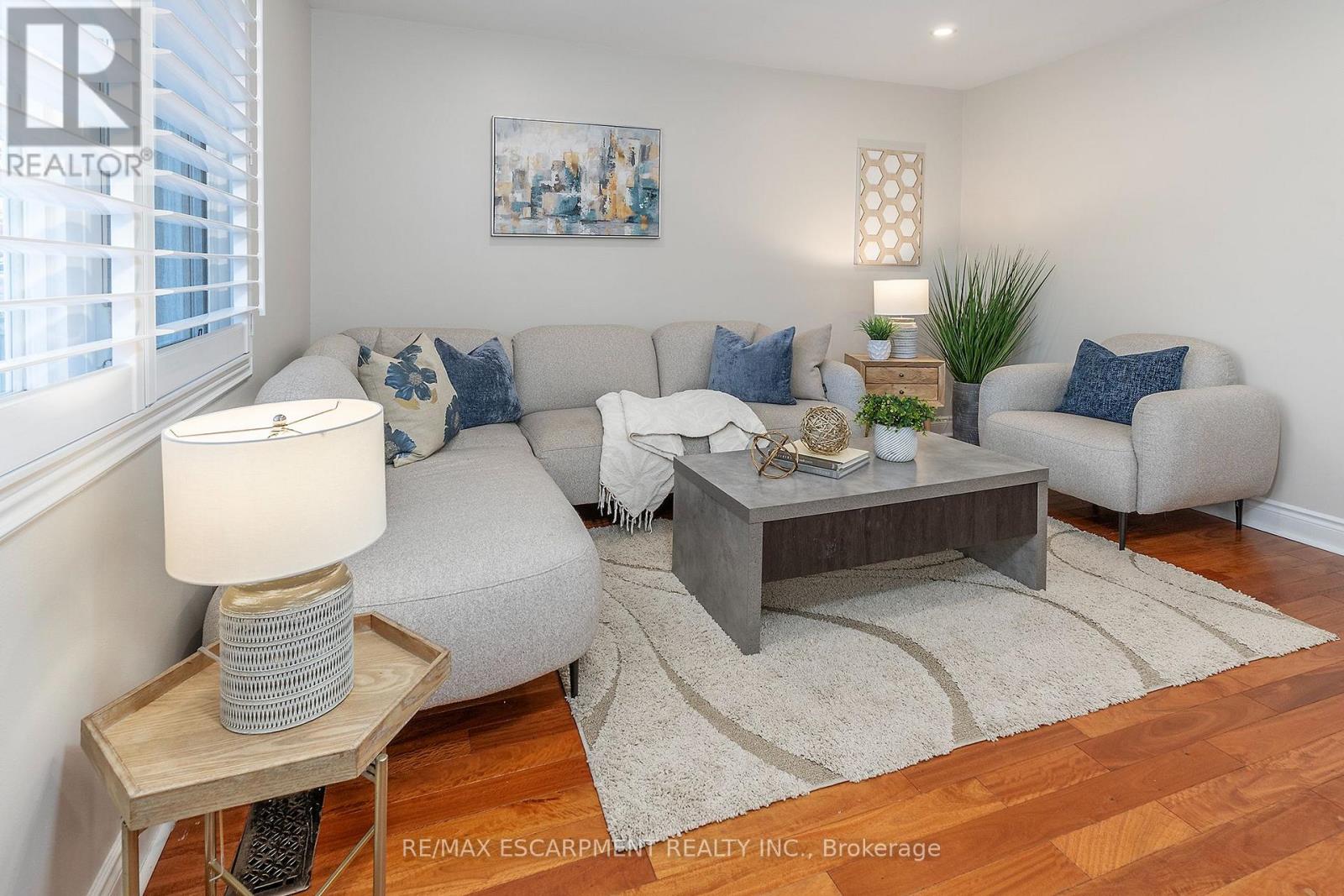 788 UPPER GAGE AVENUE - 4