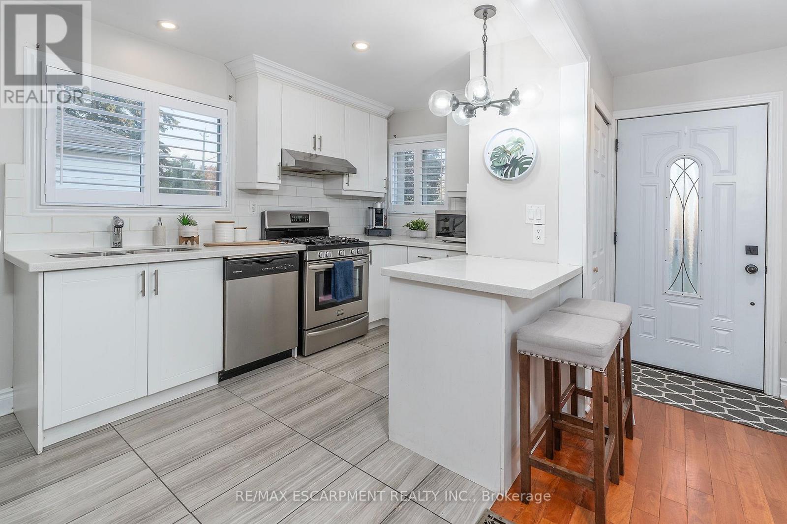788 Upper Gage Avenue, Hamilton, ON photo 8